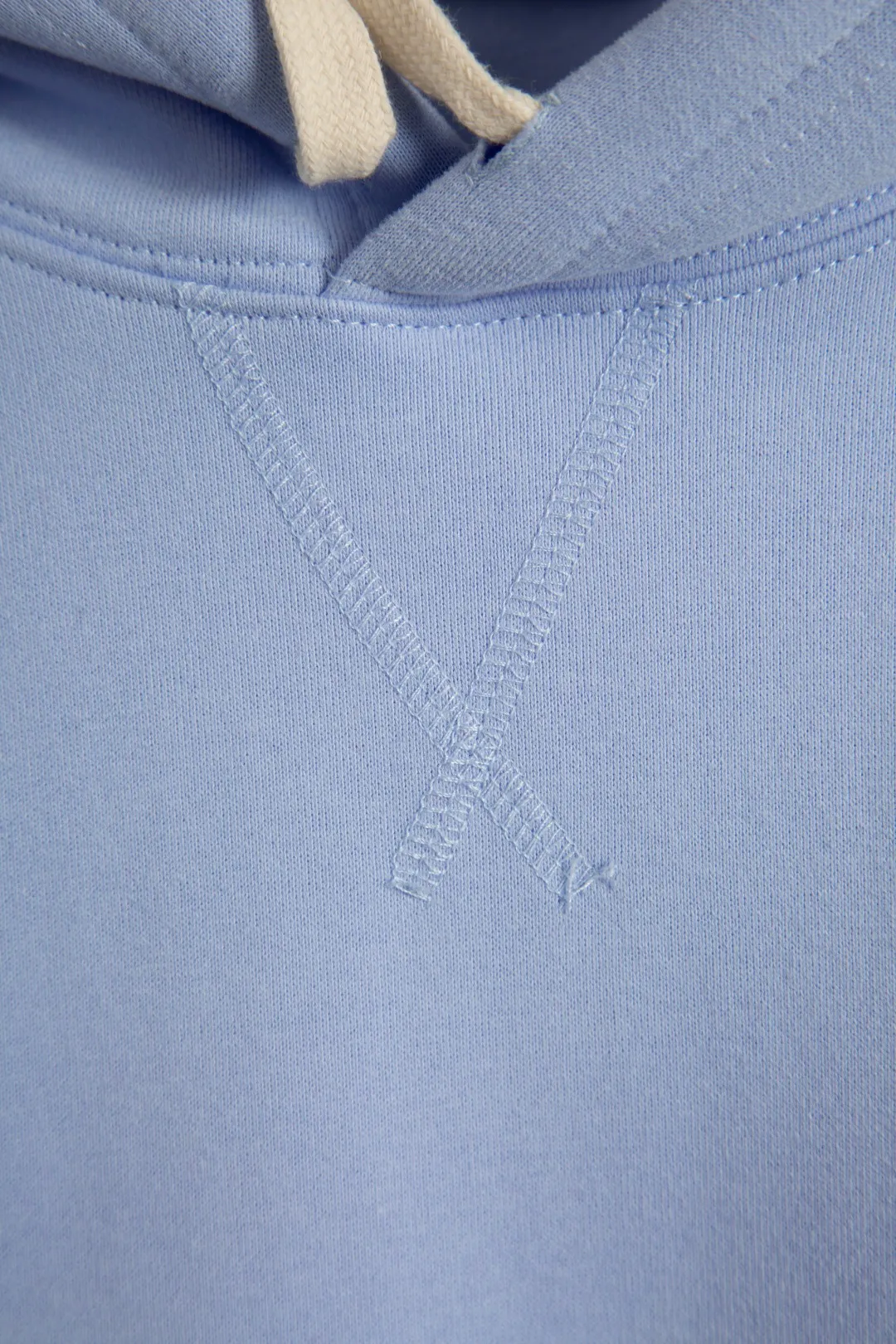 P240 Actual photo [Evergreen for all seasons] Style number: 25003# Color: off-white/light pink/light blue/oatmeal gray/light floral gray/dark floral gray/red/brown/black and red label/black and white label/saffron label/hidden white label Size: S to 370g double-sided cotton heavyweight fabric✅ - Original same 7.5CM widened thread processing✅ - Front collar patchwork triangle block, four-needle six-thread topstitch design✅ - RL four-season classic style, loose fit, easy for both men and women to control, simple and clean, versatile, no mistakes, exposed topstitching, patchwork triangle, 1.3cm retro primary color hook drawstring, full of details